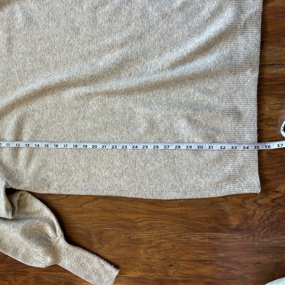 Knee Length Long Sleeve Sweater Dress With Size Large in Cream - Picture 5 of 7